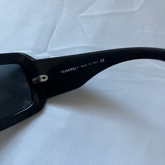 SOLD Chanel 5027 Mother of Pearl Sunglasses - Picture 5 of 13